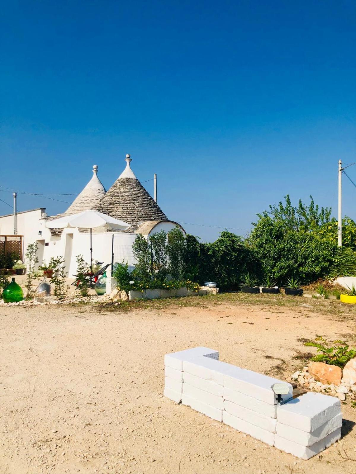 マルティナ・フランカ Trullo Trilli Pugliaヴィラ エクステリア 写真